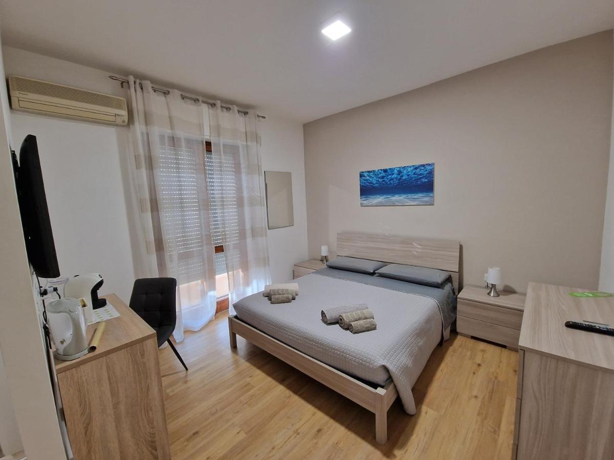 The Shell Guest House Альгеро Экстерьер фото